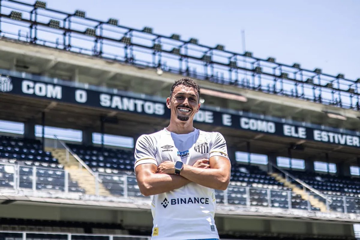 No confronto contra o Avaí o volante Diego Pituca foi quem mais correu: 12,16 km percorridos! Somente 2 atletas na rodada correram mais que o volante do Santos: Geovane (Grêmio Novorizontino) - 12,89 km Rafael Carvalheira (Chapecoense) - 12,45 km Dados by @Prometricsclub