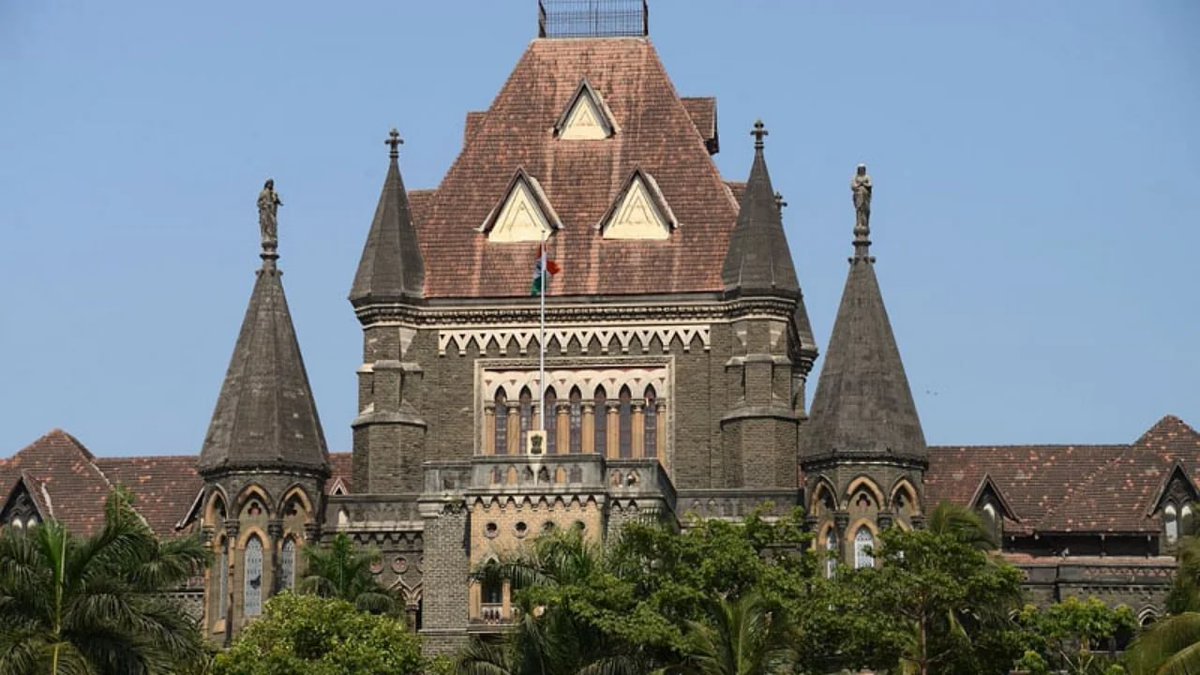 BIG NEWS 🚨 Bombay High Court denies a woman’s plea to cancel her divorce & restore her marital rights. HC - You filed multiple False complaints against your husband and his family. This constitutes cruelty. Landmark judgement of HC ⚡ Share your comments. Woman had even made…