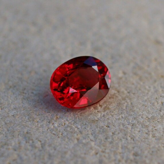 Orange Sapphire loose stone 1.02c Red Songea Sapphire from Tanzania
#Sapphire #Gems #etsyshop #EtsyHandmade #Italy