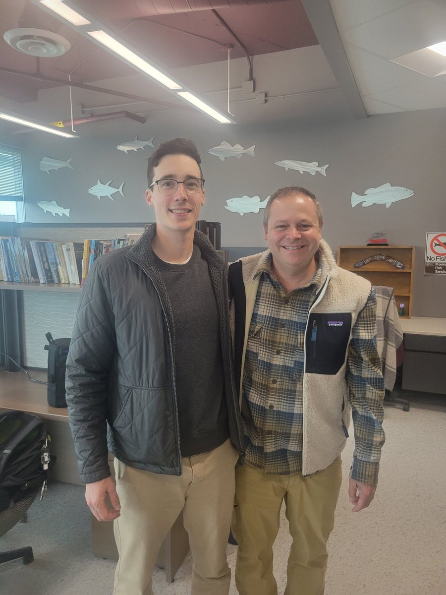 Yesterday Connor Reeve @CReeveScience smashed his PhD defence. Co-mentored with @sci_angler. Congrats Dr. Reeve! @Carleton_U @CarletonScience @scas_scsa