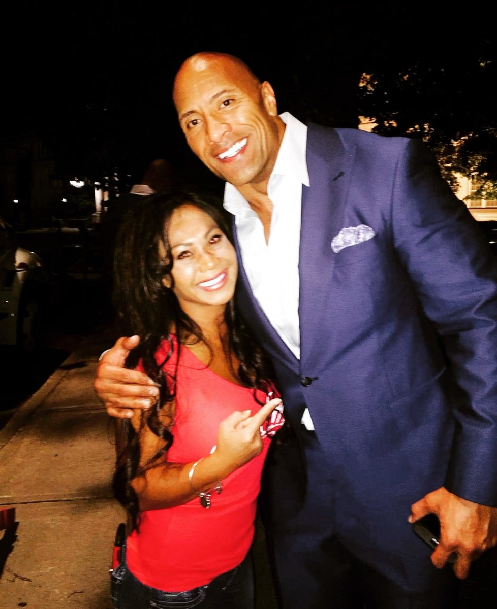 Happy Birthday to @therock aka FINAL BOSS!!🎂🎈🎉🎊

💥FUN FACT💥:  This was taken after filming Central Intelligence in Boston, and your girl was an extra at the beginning in the bar room scene!🍻  #Truestory... watch it and look for yours truly in that scene!🎬😉…