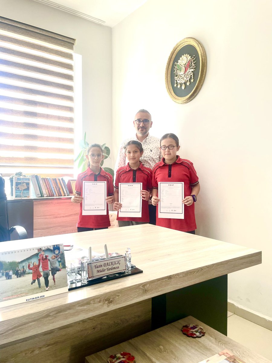 Nevşehir Gazi Osman Pasa İHO (@nevsehiriho) on Twitter photo Deneyap Teknoloji Atölyesi e sınavını kazanan 3 öğrencimizi, ailelerini ve emeklerini hiç esirgemeyen öğretmenlerimizi tebrik ediyoruz. <a href="/meb_dinogretimi/">MEB Din Öğretimi Genel Müdürlüğü</a> <a href="/nevsehirmem/">Nevşehir İl Millî Eğitim Müdürlüğü</a> <a href="/yusufyaz66/">Yusuf Yazıcı</a> <a href="/MuratSaltk1/">Murat Saltık</a> Deneyap Teknoloji Atölyesi e sınavını kazanan 3 öğrencimizi, ailelerini ve emeklerini hiç esirgemeyen öğretmenlerimizi tebrik ediyoruz. <a href="/meb_dinogretimi/">MEB Din Öğretimi Genel Müdürlüğü</a> <a href="/nevsehirmem/">Nevşehir İl Millî Eğitim Müdürlüğü</a> <a href="/yusufyaz66/">Yusuf Yazıcı</a> <a href="/MuratSaltk1/">Murat Saltık</a>