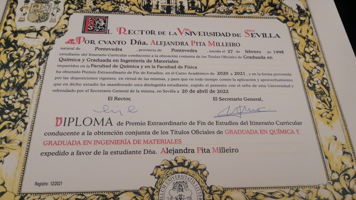 Gracias @unisevilla por el Premio Extraordinario Fin de Estudios promoción 2020-2021 de @QuimicaUs! @cicCartuja