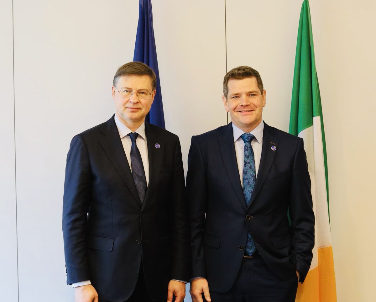 VDombrovskis tweet picture