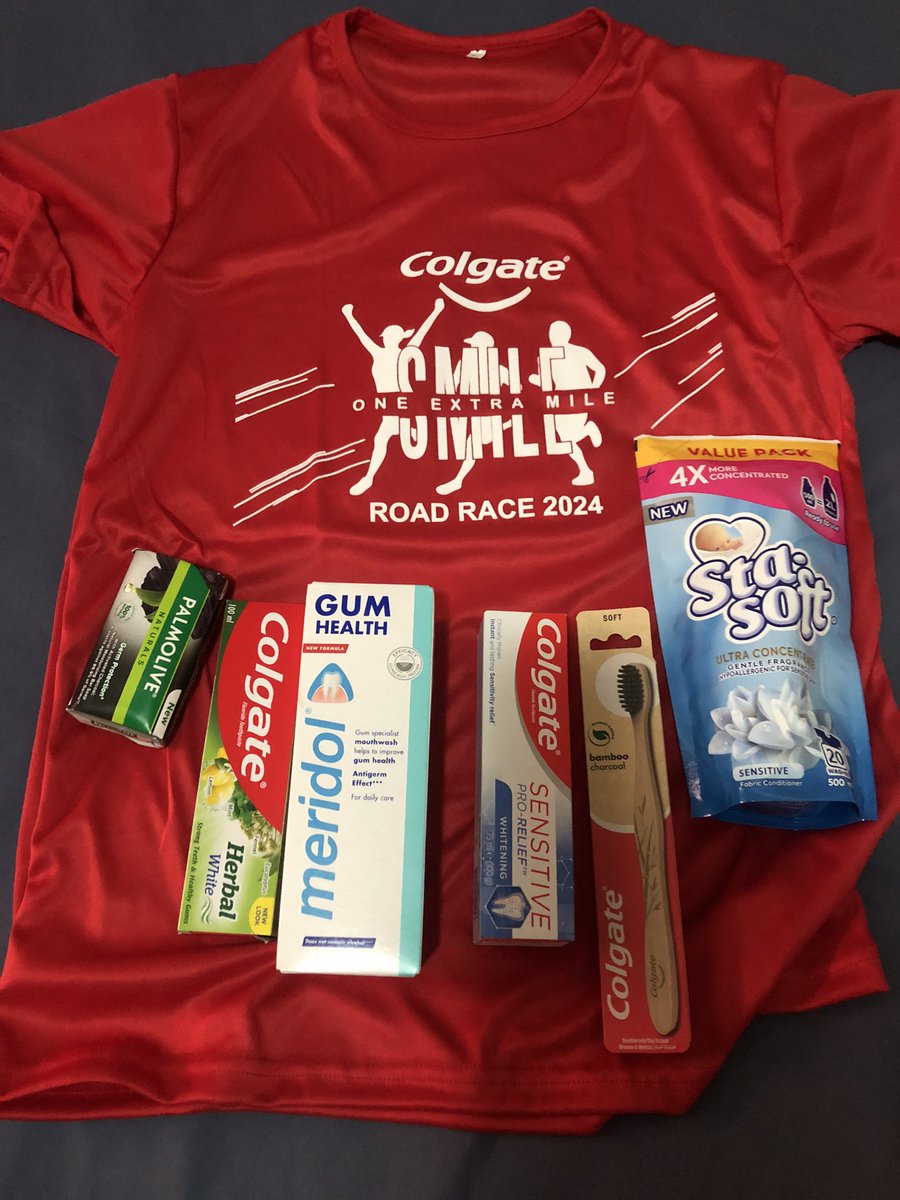Habo_HB's tweet image. Weekend we’re hosted in my hood 🤟🏽🤟🏽
@Colgate &amp;amp; Boksburg Athletics Club never disappoint with a goodie bag 👌🏽
#RunBetter 
#ZamaZama #HanyaneHanyane #TrustTheProcess #ColgateRace #RunningWithTumiSole