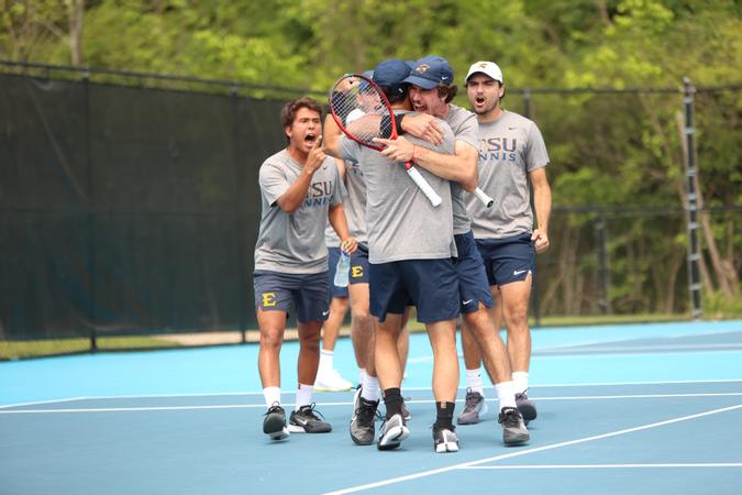 Men’s Tennis heads to Knoxville to take on #7 Tennessee in NCAA Tournament dlvr.it/T6KYxC