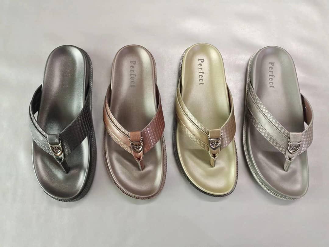 Dan Allah please Don't pass without Retweeting my hustle 🙏 PERFECT SHOES 🔥 Available in different designs and colors Sizes from 40-45 Sell in wholesales 16k Each Dm/ wa.me/+2348099268085 Nation wide Delivery May God bless you as you hit and patronize me 🙏