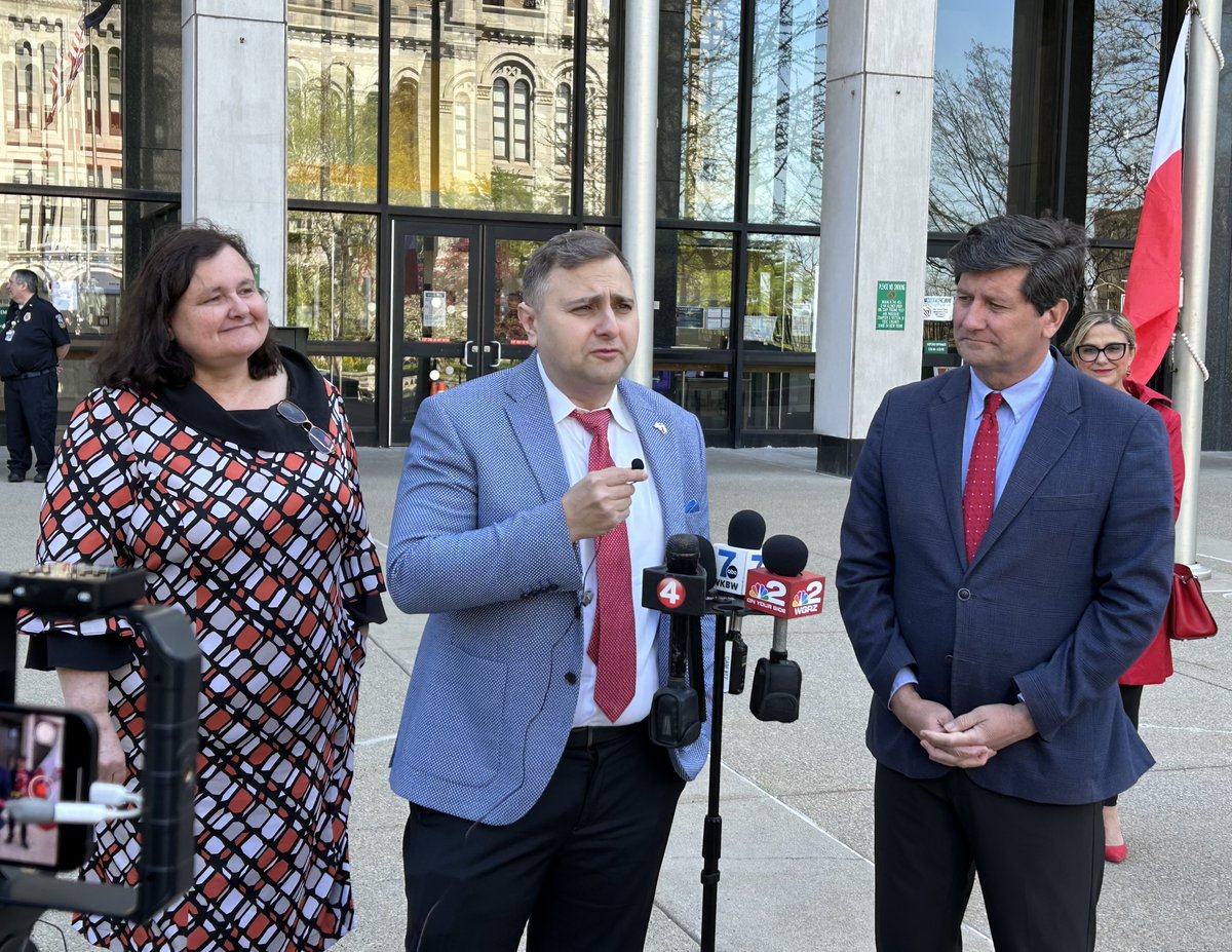 Today I joined Joseph Mikolaj Rej, Jr. of the General Pulaski Association and Legislator Vinal to raise a Polish flag in celebration of Polonia Day! Today's celebration is a fitting time to reflect on Polish Americans' contributions and we're honored to be a part of the tradition