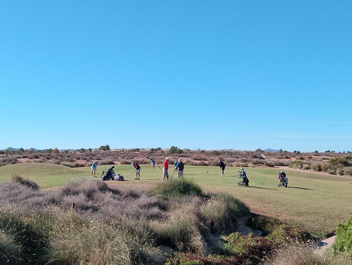 Ayer nos visitaron los jugadores de HR Amigos Golf Society, disfrutaron de nuestras instalaciones y disfrutaron de un gran día
#totana #mazarron #fuentealamo #AlhamadeMurcia #golf #costacalida #regiondemurcia #GolfinMurcia #elpareton #golfinspain #campodegolf #AlhamaSignatureGolf