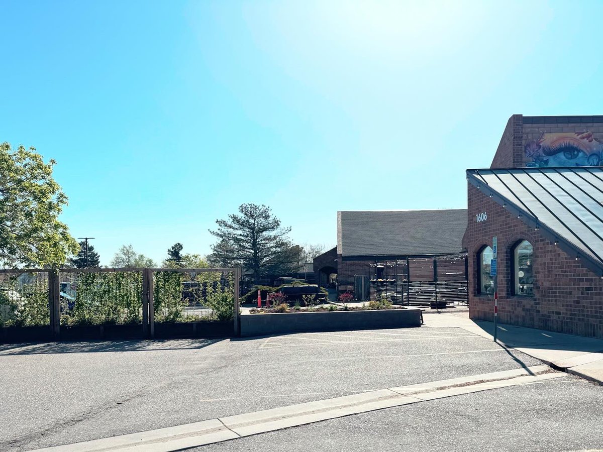 It’s beginning to look green and colorful here on our property thanks to @grow_garden_design_build! They’re taking great care of our gardens and setting us up for a gorgeous season ahead. Enjoy the views from any of our patios, with a drink and/or bite, it’s such a delight!