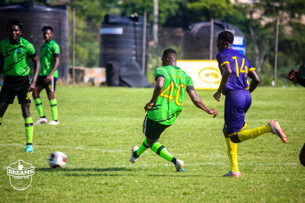 ⌚80”

Into the last ten minutes 👊

#DreamsIntellectuals

#StillBelieve☝🏾💚 | #IGWT | #MTNFACUP