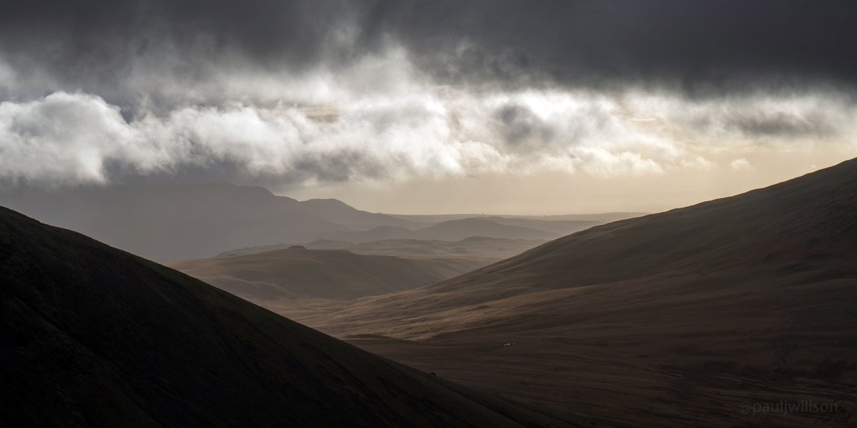 Mood over the fells
#LakeDistrict