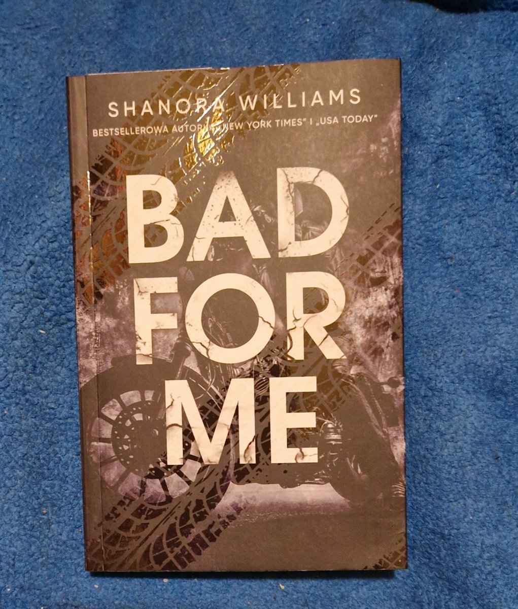 Ania04997360215's tweet image. Czarna koperta może oznaczać tylko jedno 😁
Kolejna książka z @Wyd_BlackRose😊🖤
Jutrzejsza premiera już u mnie😊
#BadForMe 🏍
Dziękuję 😘
