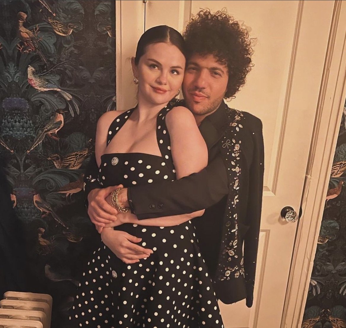 I'm going to need an invite to a @selenagomez x @itsbennyblanco dinner party immediatelyyy 💌