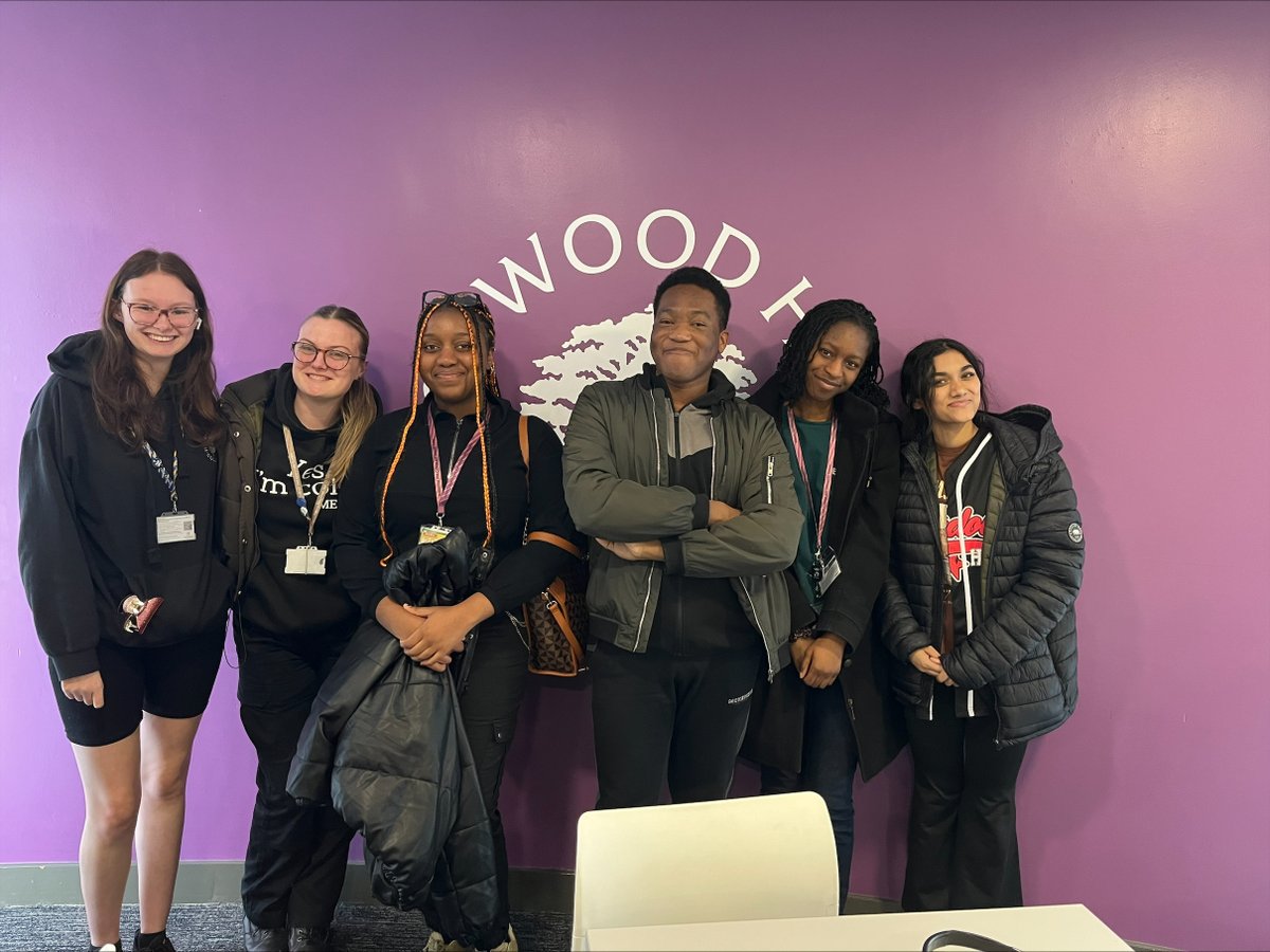 Staff & students had a great feedback session with the learners who represent us on the Student Commission on Racial Justice! What an amazing demonstration of how our learners’ voices can inspire positive action. Thanks Alev Zahir @leadersunlocked for joining us!