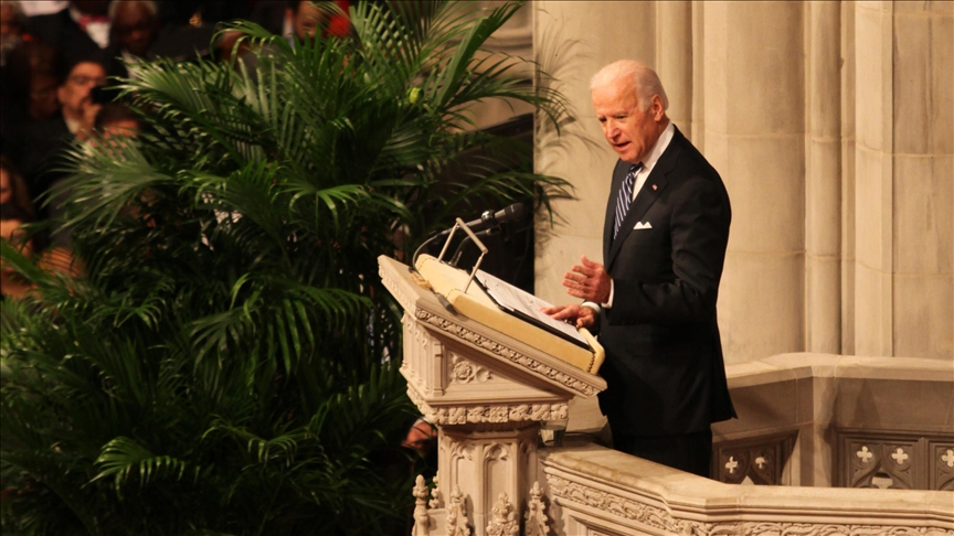 ABD Başkanı Joe Biden, 'Ulusal Dua Günü' dolasıyla yaptığı açıklamada, inanç ve duanın, ABD tarihinde köleliğin kaldırılması, seçme hakkı ve Sivil Haklar Hareketi mücadeleleri gibi ahlaki görevlere yardım ettiğini belirtti. Duanın, ABD ve dünya halkları üzerindeki etkilerinin…