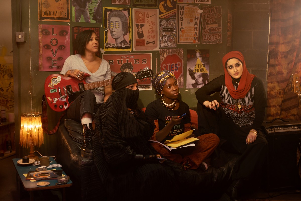 ‘We Are Lady Parts’ Season 2 Trailer: Nida Manzoor’s Female Punk Band Sitcom Returns To Peacock On May 30 dlvr.it/T6KbkZ