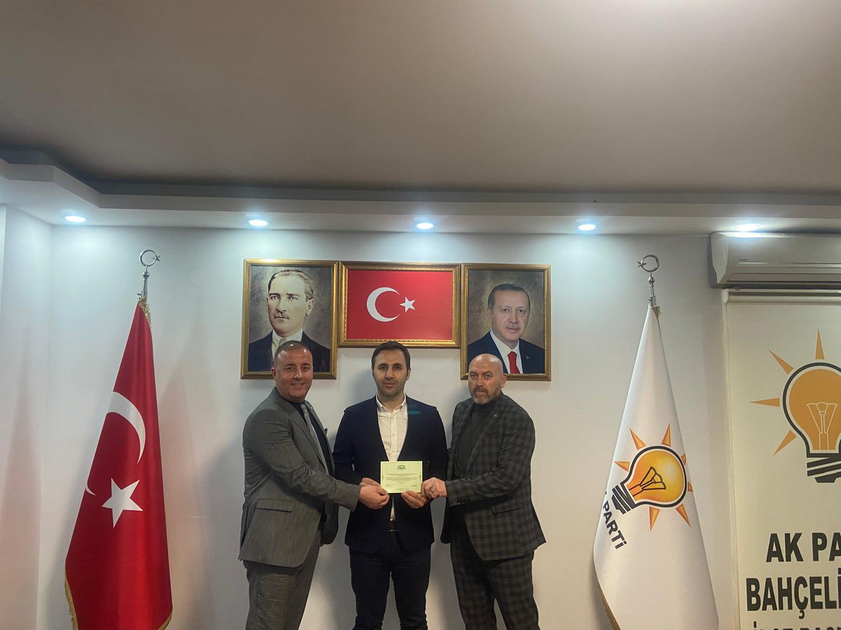 Tekirdağ Dernekler Federasyonu ve Kırklareli Dernekler Federasyonu Başkanları İlçe Başkanlığımızda bizleri ziyaret ettiler. Nazik ziyaretleri için kendilerine teşekkür ediyor, çalışmalarında başarılar diliyorum.