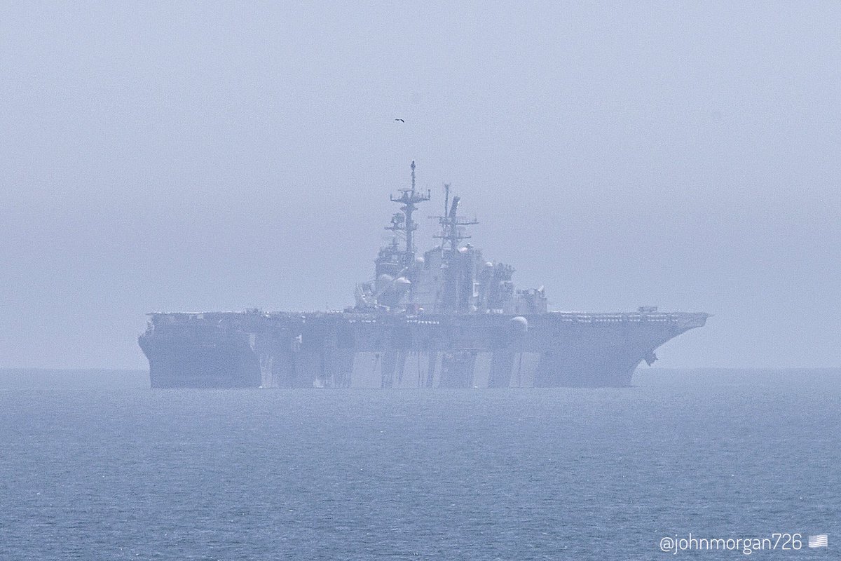 USS BATAAN (LHD-5) 🇺🇸 Wasp-class amphibious assault ship heading south off the coast of Virginia Beach, VA after leaving Naval Station Norfolk (NOB) Virginia. #UnitedStatesNavy #USSBataan #LHD5 #ShipsInPics 

@AirAssets @WarshipCam