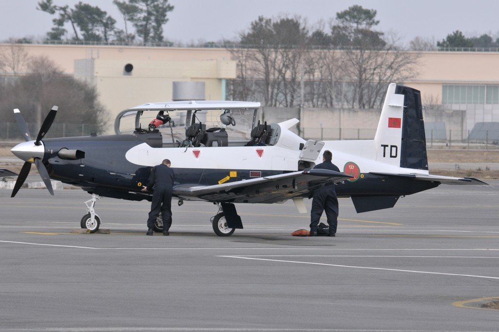 #Moroccan #AirForce 🇲🇦 T-6C Texan II Training Aircraft #Beechcraft

#Morocco operate with twenty four T-6C #Texan II since 2012, they are mainly used for the training and advanced formation of Pilot officers student on #F16 #Morocco #Maroc