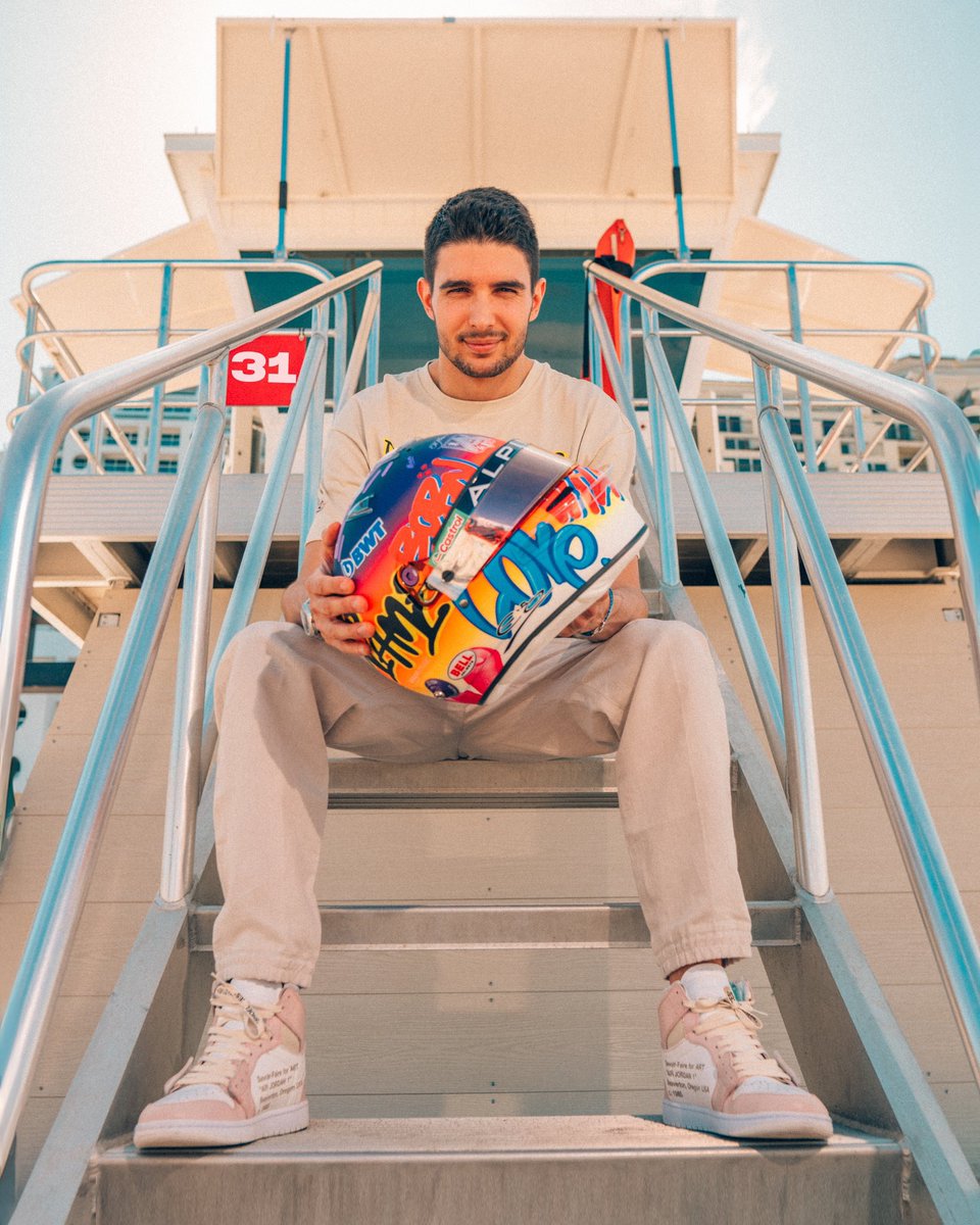 FormulaPortugal's tweet photo. Ocon também terá capacete especial no #MiamiGP 🔥

#F1 #F1naSPORTTV https://t.co/VgCGsdFxXx