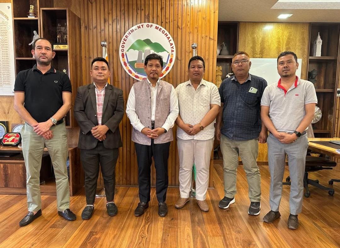 HCM Shri. @SangmaConrad in action as he leads a dynamic meeting with GHADC's CEM, the Shri. Albinush R Marak, and other MDCs. Together, they're shaping a brighter future for our community!

#MeghalayaWithConrad #GHADC #Progess