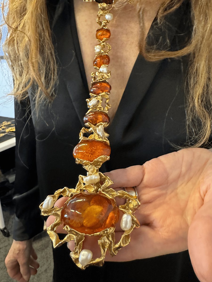 We are honored to have had Kimberly Klosterman speak to a selection of our MA students about artist jewelers yesterday! Students had the chance to get up close and personal with '60s and '70s pieces from Kimberly's personal collection.