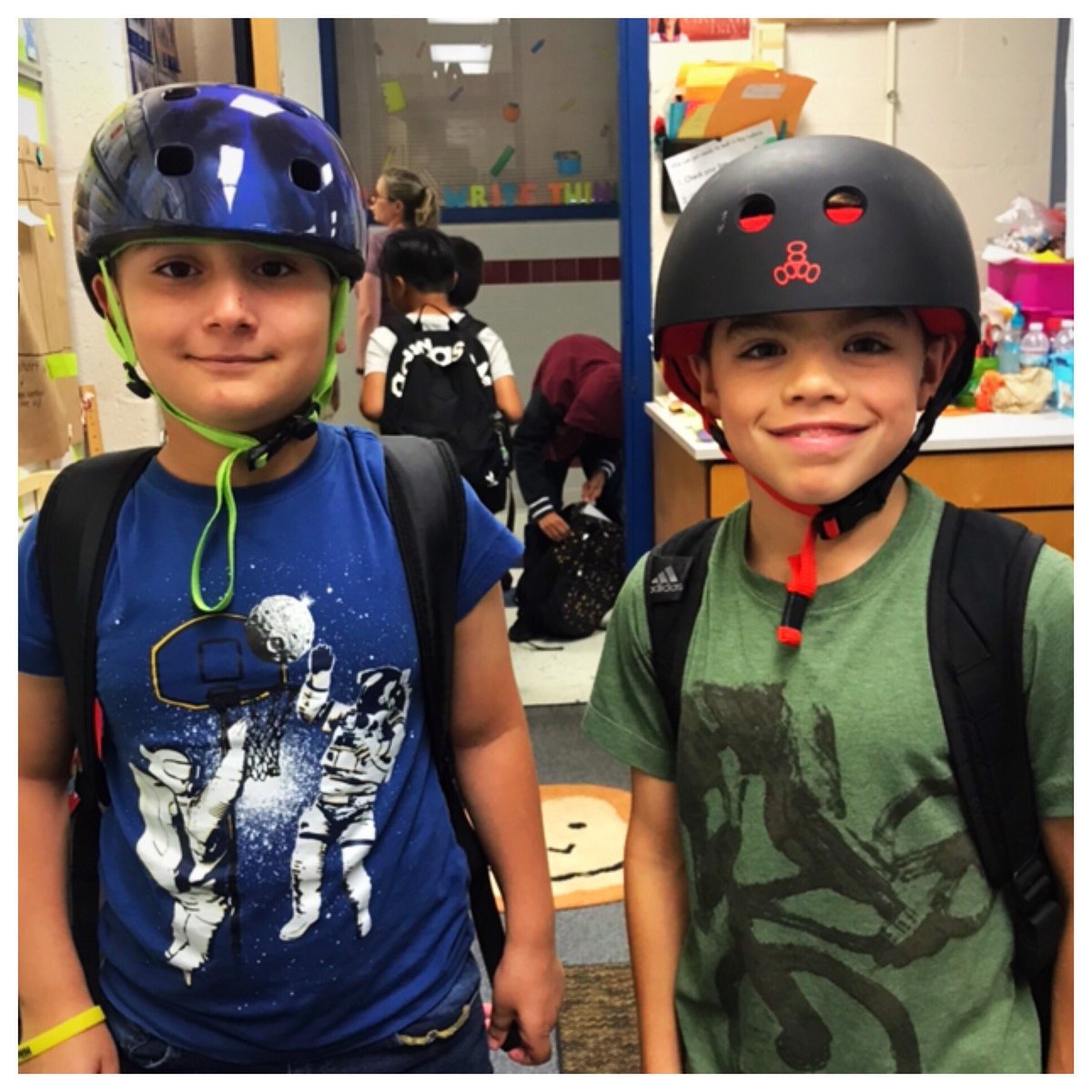 It’s shaping up to be a banner year for #BikeRolltoSchoolDay! More than 1,700 communities in 43 states have registered their May 8 events – join them by registering your event today: walkbiketoschool.org/registration/