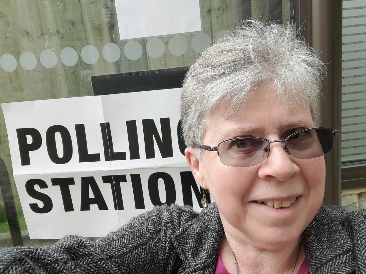 Silvanarscj's tweet image. Voted in the #LondonElections2024❎ 🌹

And of course, a #NunsAtPollingStations selfie 😇

And if you haven't yet voted and you can, then DO! Whether you want change or continuity, every ❎️ can #MakeADifference! 

#LocalElections #PollingDay #Vote