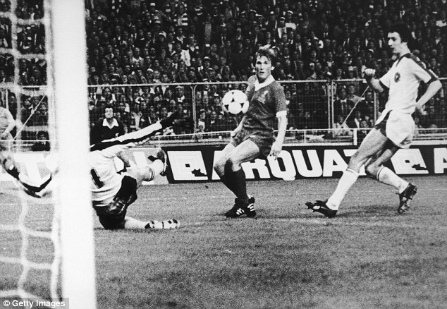 1978 @kennethdalglish @LFC goal retains the European Cup at Wembley