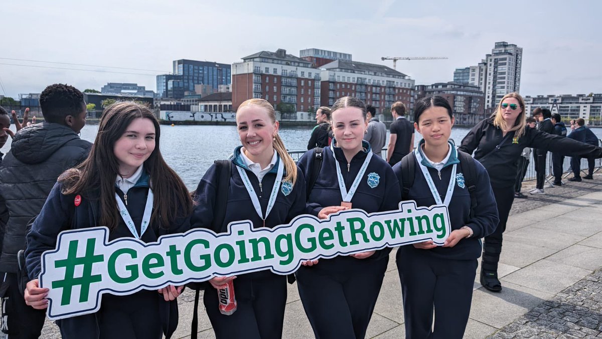 Fantastic day for our girls @get_rowing blitz in grand canal today! Girls took home a bronze medal which was great! Well done girls 👏🥇🚣‍♂️@stpaulsg