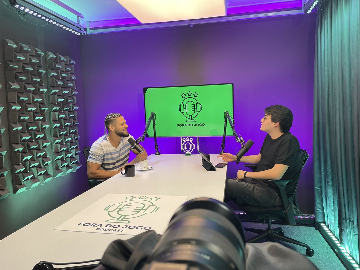 Juninho no Fora do Jogo #172 🎥🎙

Juninho e JP já estão no estúdio para o FDJ!
<a href="/motoboy_juninho/">Juninho 🏍️</a> 
<a href="/jpscofano/">JP Scofano</a> 

Clique para assistir!👇

youtube.com/live/76CMwRKvD…