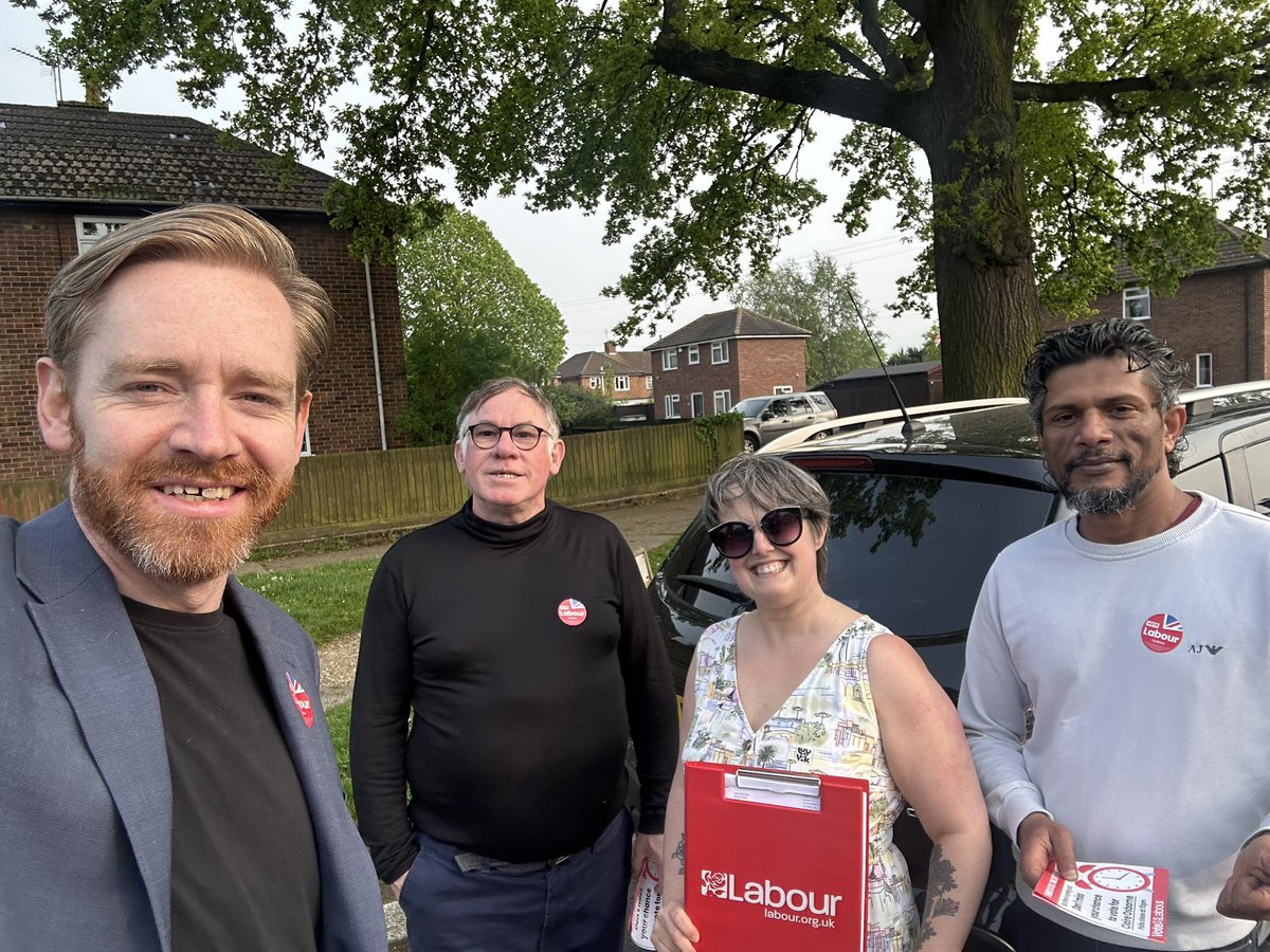 Getting out the vote! #VoteLabour 🌹