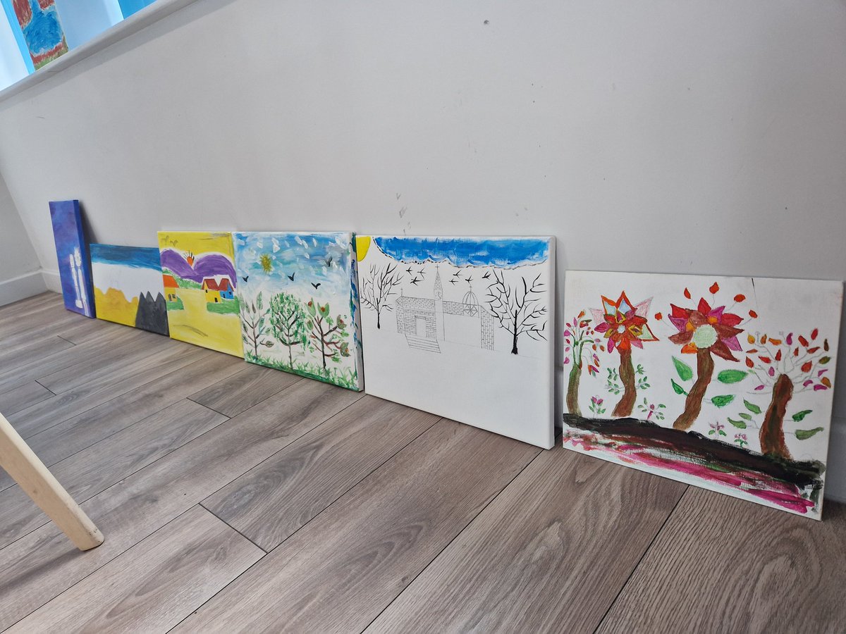 Three weeks in and the Art work is coming along VERY nicely! #art #paint #style #flow #blend #nature #group #relax #imagination #home @HortonHousing