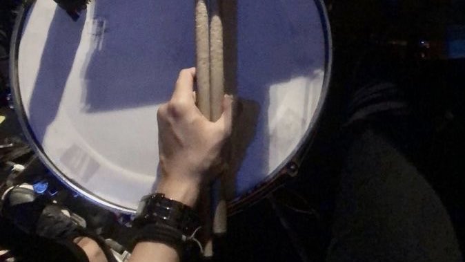 minyeolny's tweet photo. มีข่าวลือว่านักร้องนำวง 7 คบกับมือกลอง มีคนเห็นนักร้องนำอ้อนมือกลองหลังเวทีบ่อยๆ  #markmin https://t.co/B8YPSb48Bb