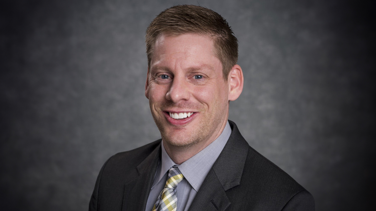 😀 Cheers to @twbuford for being selected to lead the the newly created Section of Translational Gerontology in our Division of Gerontology, Geriatrics and Palliative Care. 🥳 Congrats to Dr. Buford and his newly formed team! 👏