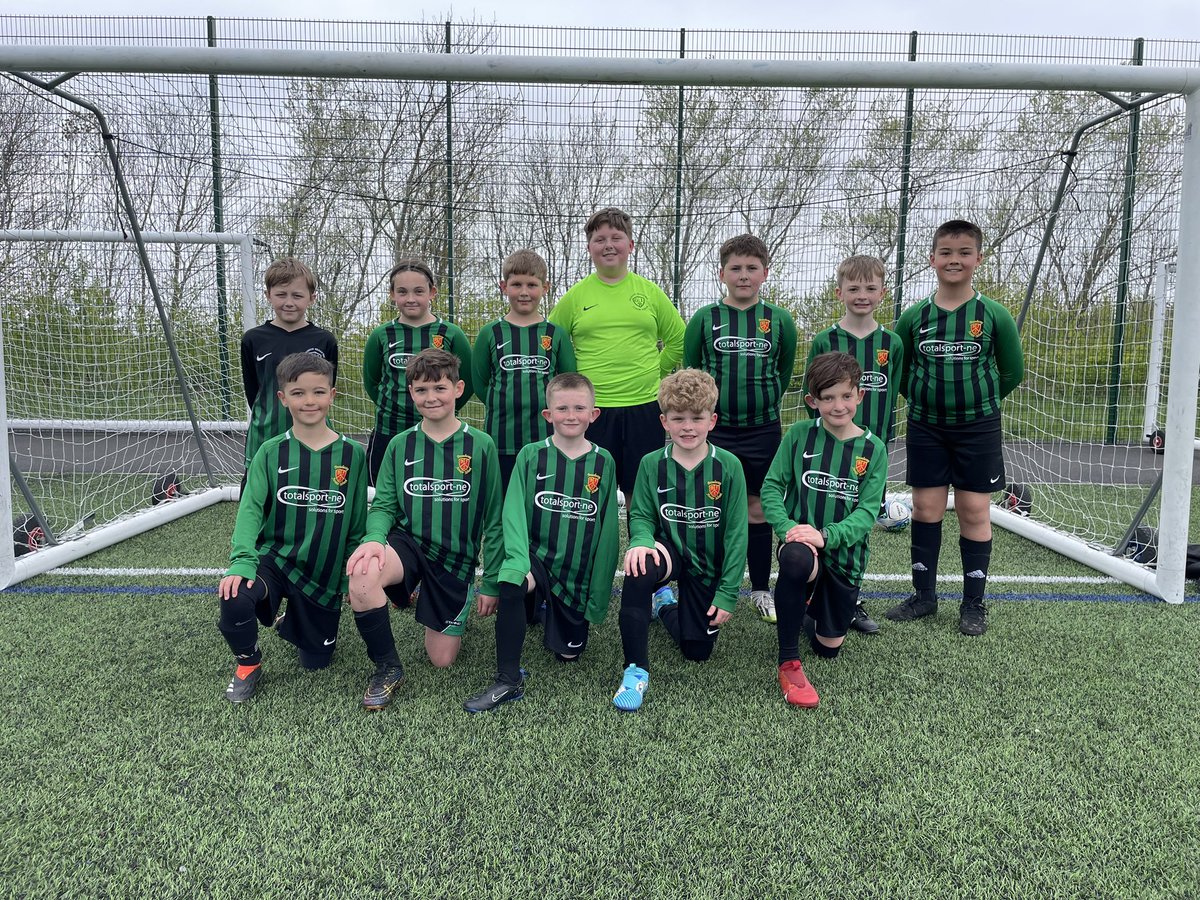 Despite a spirited performance our Year 5/6 football side suffered a first league defeat of the season to a very good @St_Benets squad. Tough game but proud of the way our squad stuck at it and never stopped working @broadwayjuniors. Good luck to St Benet’s for rest of season 👍