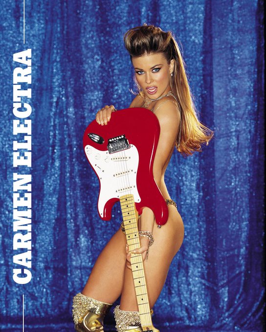 #throwbackthursday with @Playboy 🐰🎸  📸 Photo by @StephenWayda https://t.co/IJVD2g3ilW<a href="/tag/throwbackthursday"class="tags">#throwbackthursday</a><a class="tags" href="/tag/playboy">@playboy</a>