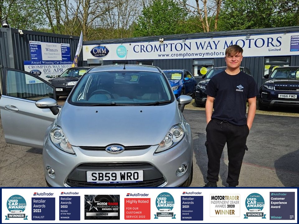 Albie came to collect his lovely For Fiesta from Braden today! 🚗💨
It's been a pleasure dealing with you and your family, we hope you enjoy your new car.
#Happycustomer #Happymotoring #Newcarday