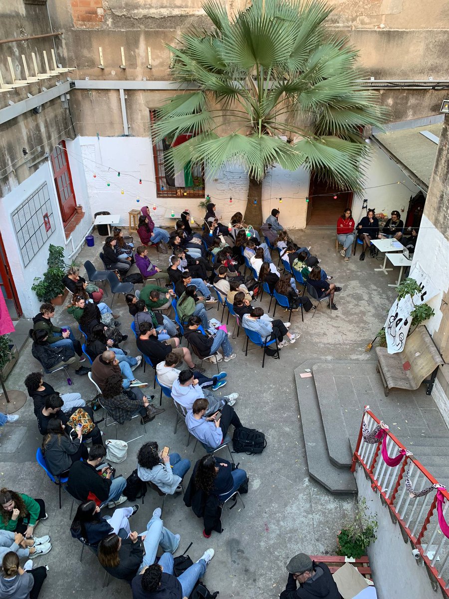 El passat 19 d’abril a l’Antiga Massana, va tenir lloc una taula rodona organitzada per diferents caus i esplais en el marc de la nostra campanya "Canviem les regles del joc"