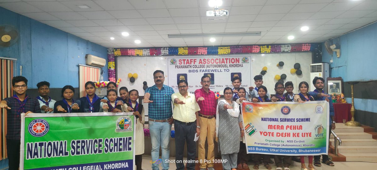 Pn_NSS's tweet photo. Voter's Awareness Pledge held in PN College (Auto.), Khordha by the volunteers with association of our supportive teachers.
Date- 2 May 2024
#VoterAwareness #votingrights #youth #Firstvote #nss https://t.co/V6sgOiXcav