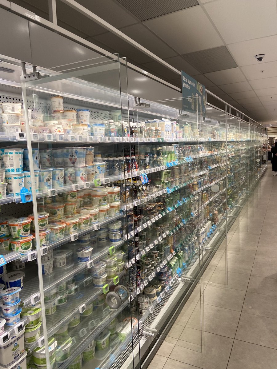 anarkia1985's tweet photo. ⁦@albertheijn⁩ why do you need to have ALL the fridge doors open at the same time??? https://t.co/MOcJIXiUJn
