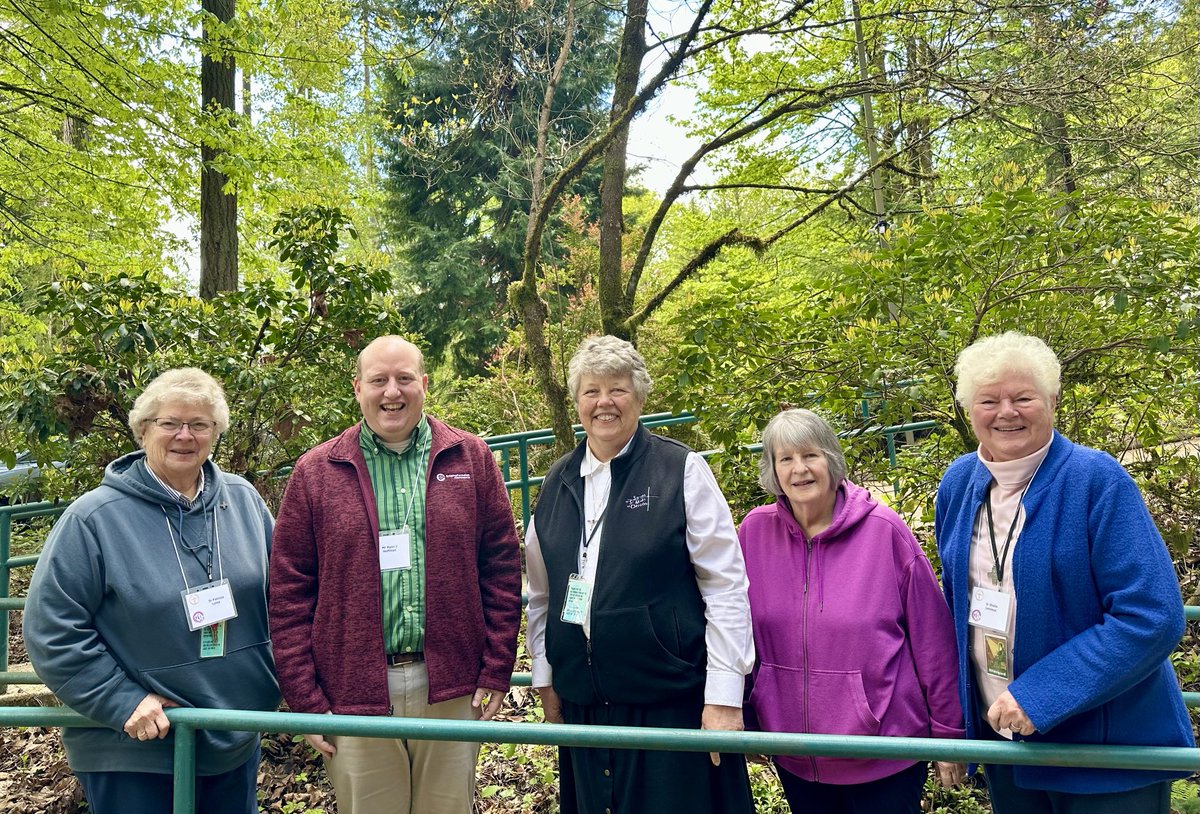 Ryan Hoffmann, Executive Director, pictured with some of the formators in the Pacific Northwest Member Area. Loved being with you, friends!