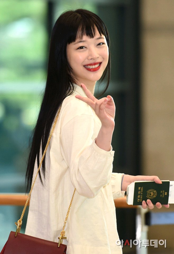 sulliselcabot's tweet image. sometimes, home is a person