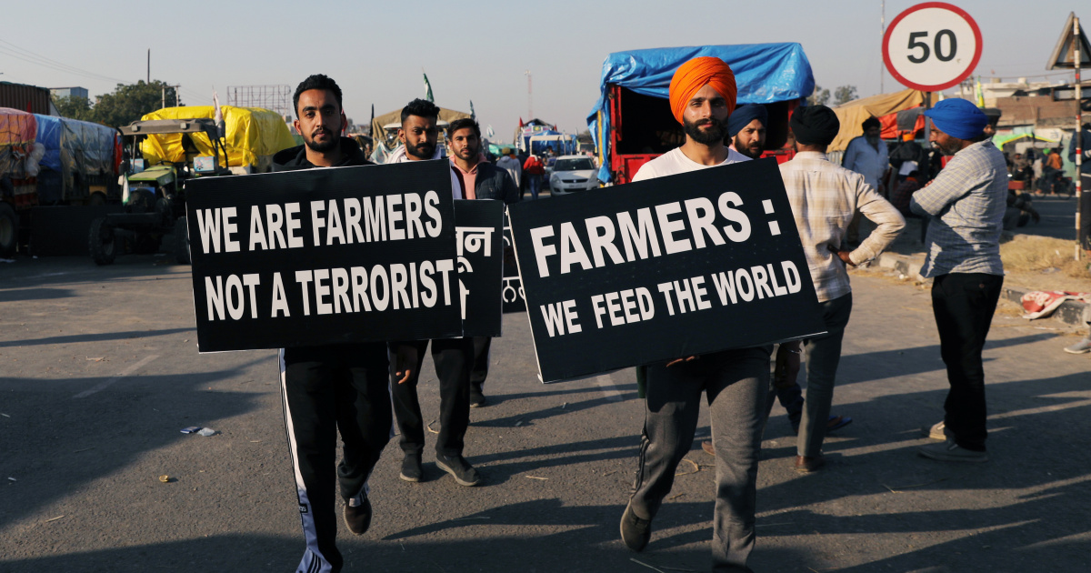 🚫The ill-conceived #FarmBills faced fierce opposition from #farmers. Deregulation concerns, lack of trust & vulnerability to corporations led to widespread #farmerprotests. #NAMO led Govt's decision to repeal them reflects the gravity of these issues. (17/n)
Photo: @Reuters…