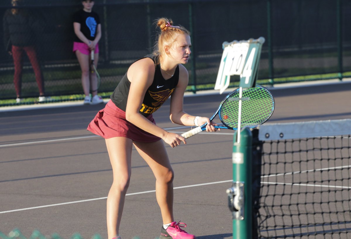 . <a href="/AHS_Hawk_Tennis/">AHS Girls Tennis</a> loses a rain-shortened meet: ankenyfanatic.com/2024/05/02/ank…