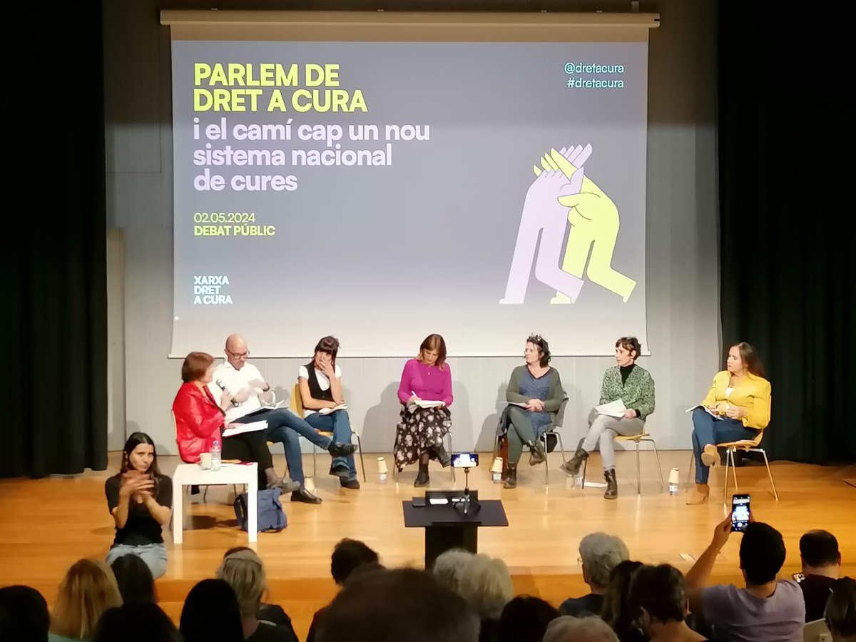 Avui el @SindicatMares participa al debat públic sobre el dret a la cura organitzat per @DRETaCURA