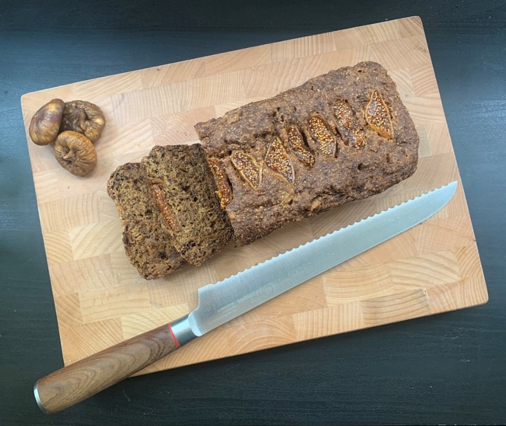 2. Try this Italian spin on a tea loaf by using figs. Created by Penny Brown, student Dietitian, this recipe is low in saturated fat, high in fibre, and only contains natural occurring sugars. The recipe is on bit.ly/3Usgz99 @BDA_Dietitians @NutritionSoc @LondonMetUni