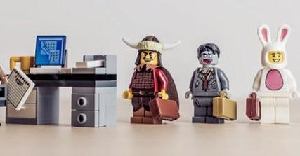 How long will it be before artificial intelligence becomes so 'everyday', so embedded in what we do, that it is no longer newsworthy? Adam Riley and I discuss the role of the 'AI champion' in organisations, and whether we need to have a 'Chief Polymath'!!?
shorturl.at/ajryA