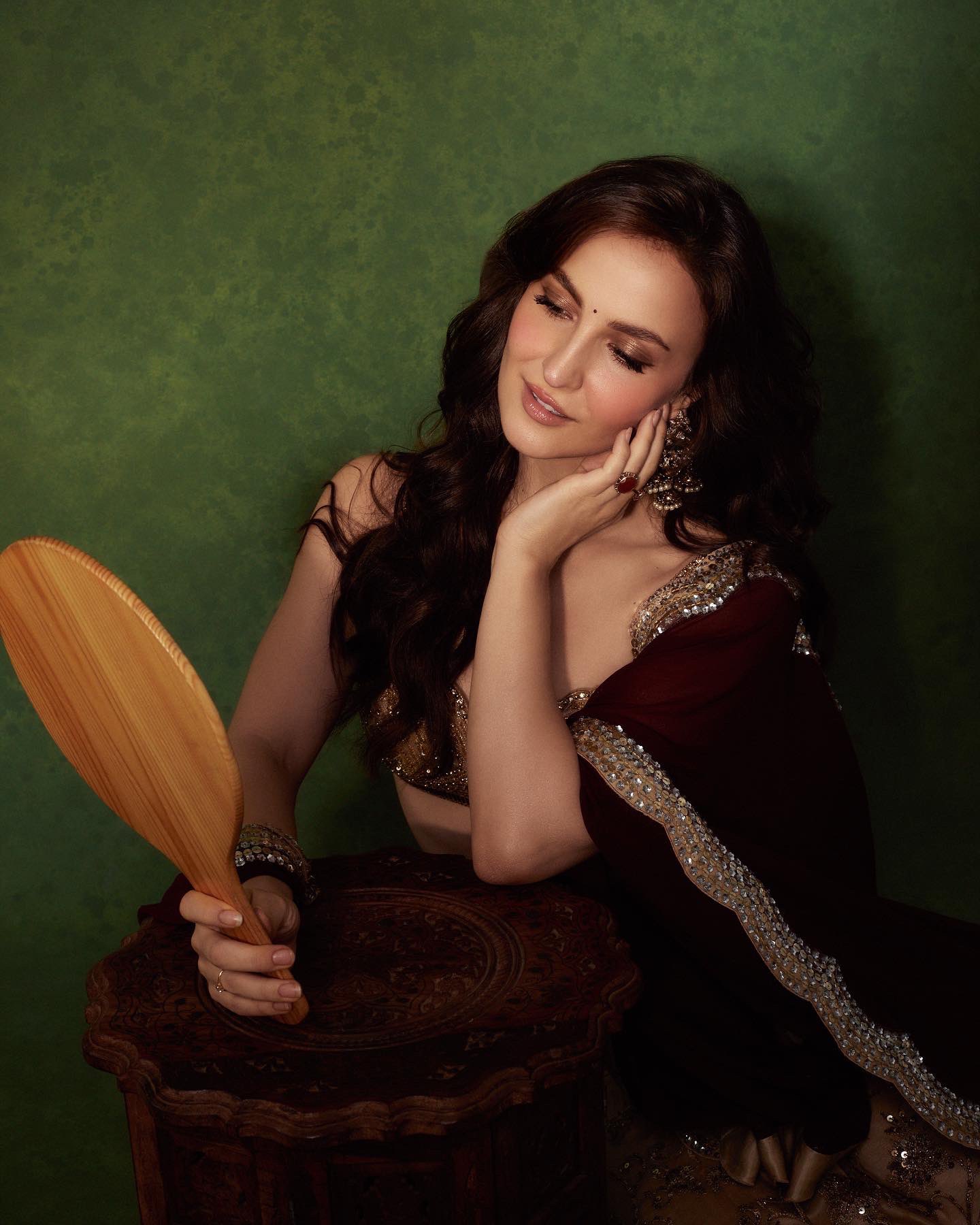 GMlx8_FaMAA5Nw4?format=jpg&name=large